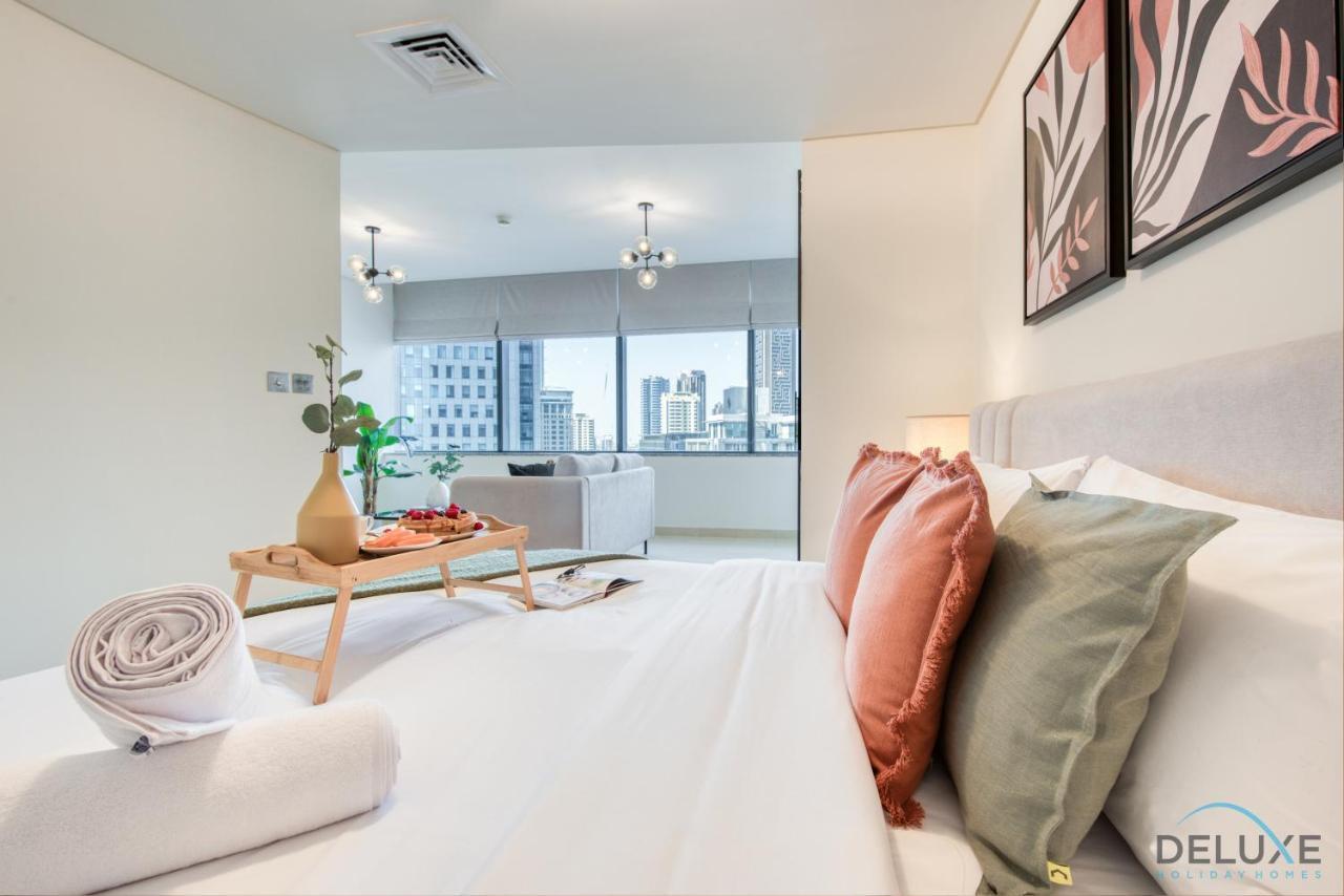 Unbeatable Rate Stylish 1Br With Balcony Near Metro By Deluxe Holiday Homes Дубай Экстерьер фото